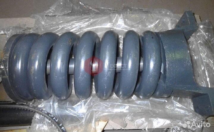 Натяжитель гусеницы Komatsu PC300