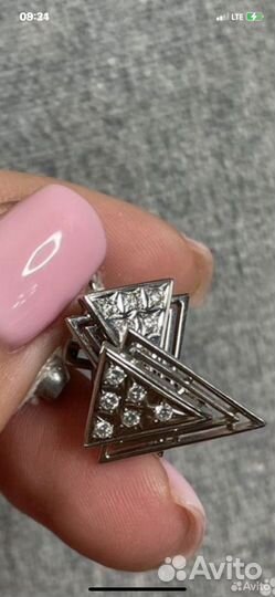 Золотые серьги с природными бриллиантами