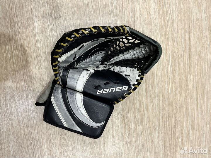 Вратарская хоккейная форма