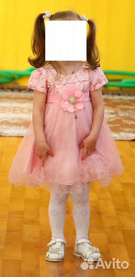 Платье праздничное 98