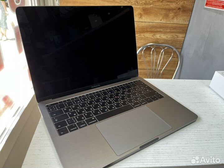 Apple MacBook Pro 13, 2017