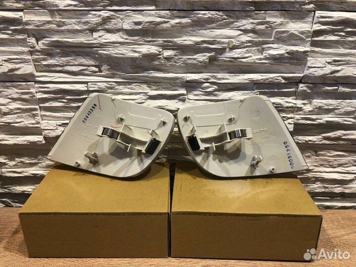 Указатель поворота Фольксваген Passat B4