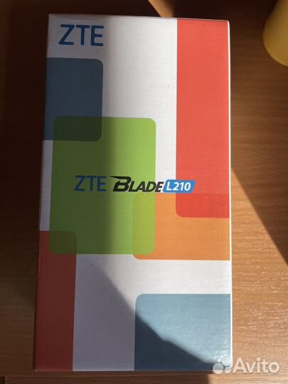 ZTE Blade, 512 МБ