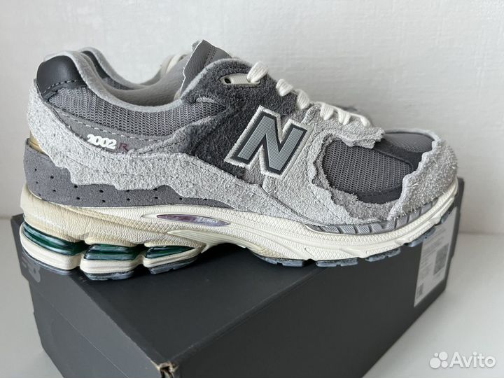 Кроссовки New Balance 2002R Protection Pack 39,5