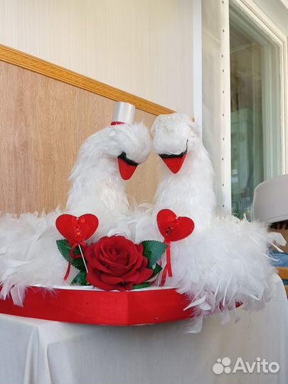 Подарок, украшение на свадьбу. Для свадьбы.Лебеди