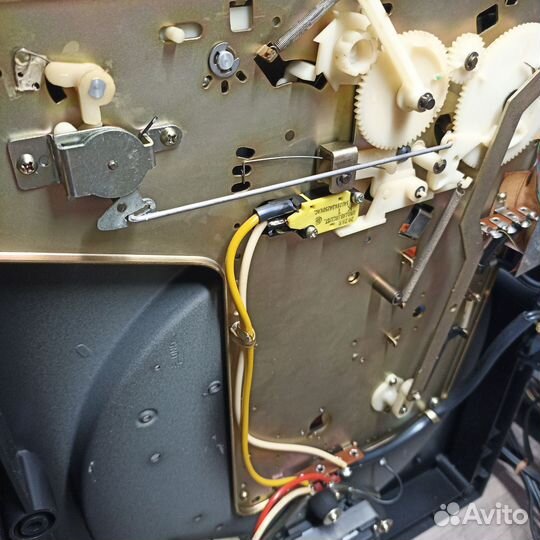 Проигрыватель винила victor JL-F30. В разбор