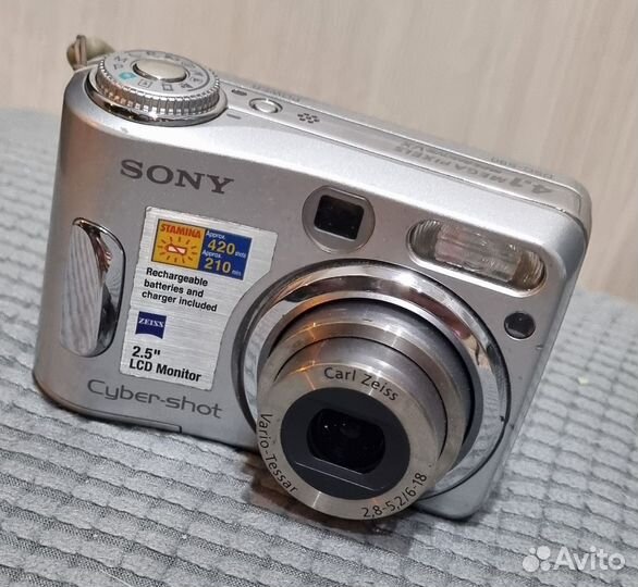 Цифровой фотоаппарат sony