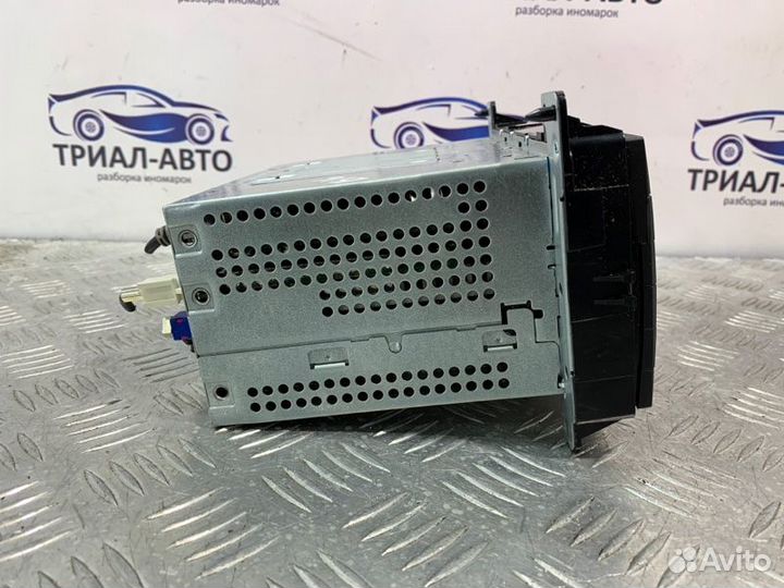 Магнитола Jeep Grand Cherokee WK2 3.0 diesel 2012