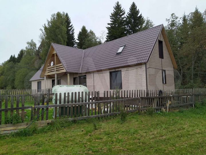 Дом 302 м² на участке 23 сот.