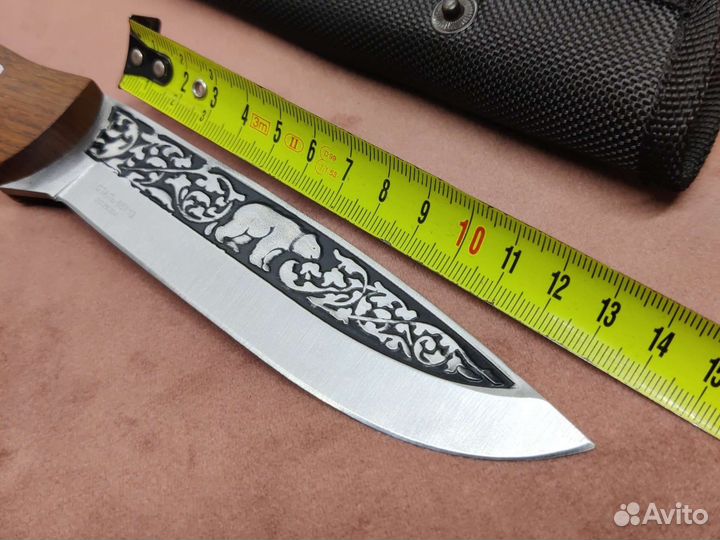 Нож туристический в ножнах