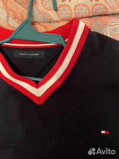 Tommy hilfiger свитшот