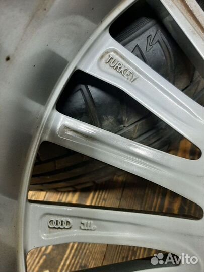 Комплект оригинальных колес r 18 для Audi A6 C8