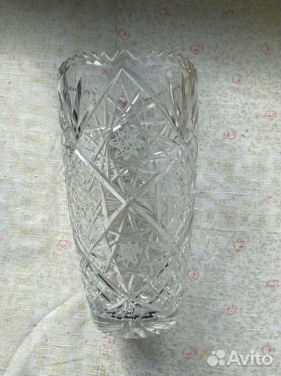 Хрустальная ваза