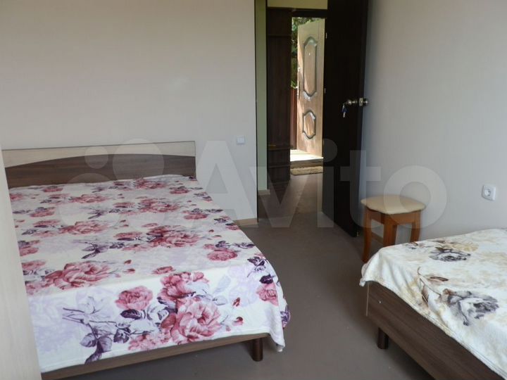 Комната 14 м² в 2-к., 1/1 эт.