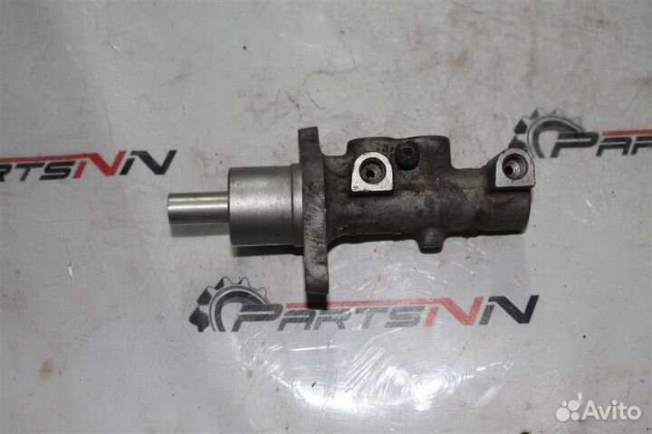 Цилиндр тормозной главный Мазда 3 BK