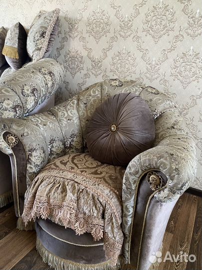 Угловой диван с креслом бу