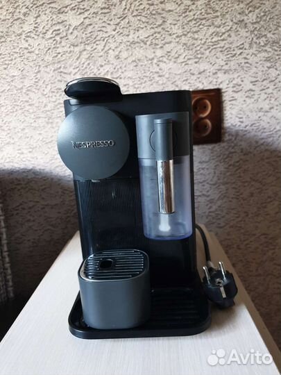 Капсульная кофемашина delonghi nespresso