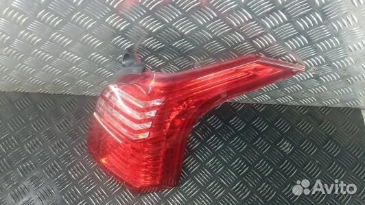 Фонарь задний правый peugeot 5008 (6TD04MY01)