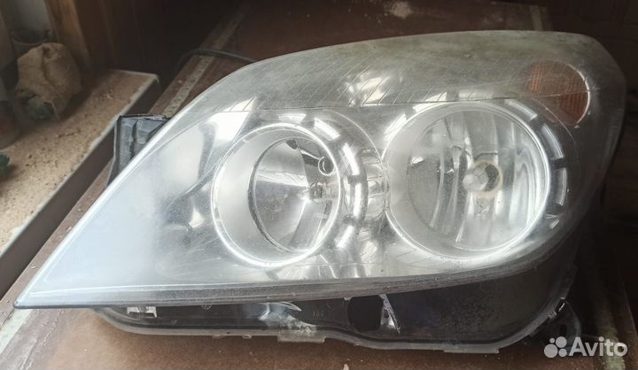 Передние фары на Opel Astra H