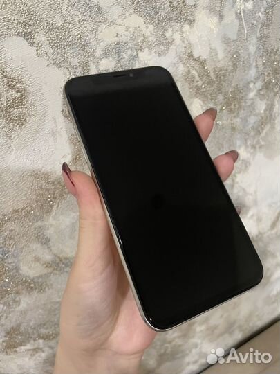 iPhone X, 64 ГБ