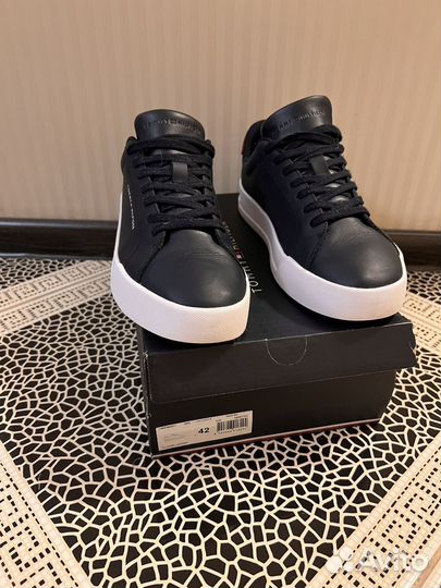 Tommy hilfiger кеды