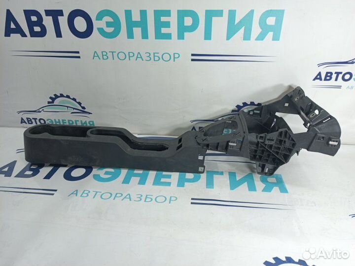 Консоль центральная Renault Kaptur F4R410 2018