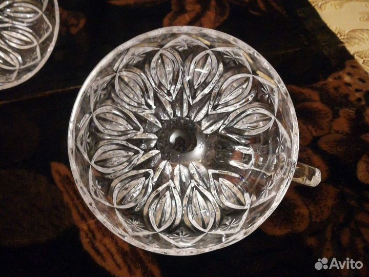 Хрустальная крюшонница на ножке с чашками. Новая
