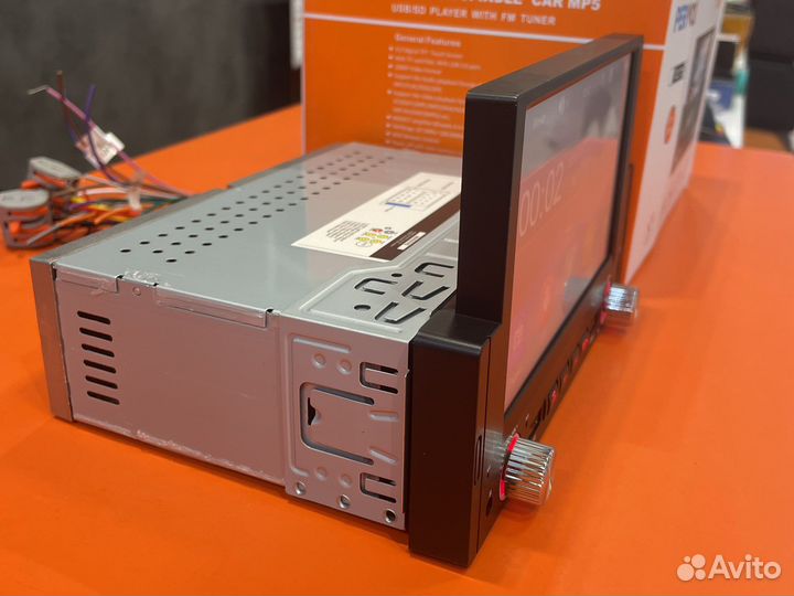 Автомагнитола 1din с экраном