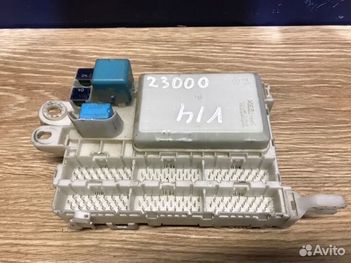 Блок предохранителей Toyota Hilux KUN25 2kdftv