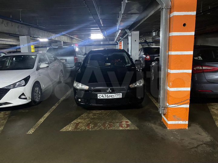 Машиноместо, 12 м²