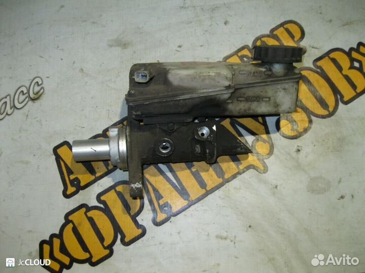 Главный тормозной цилиндр на renault fluence L30R