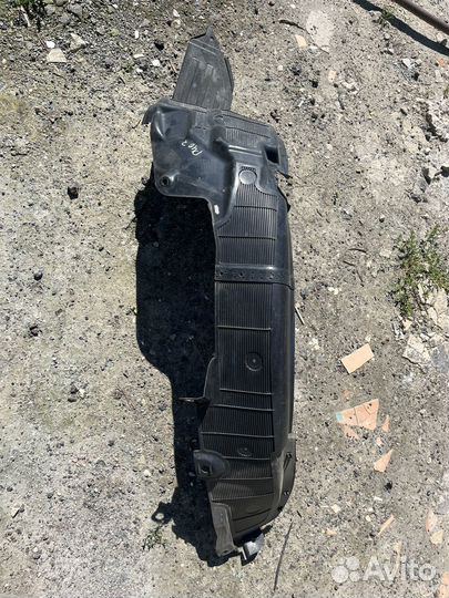 Ланжерон телевизор панель ниссан альмера G15