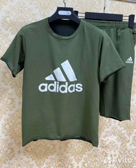 Спортивный костюм