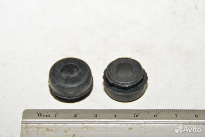 Втулка газ-53;-3307 крышки клапанной (10*21х14)