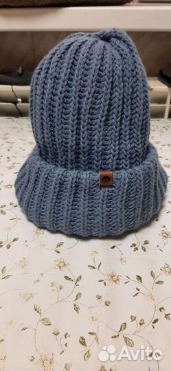 Шапка женская вязаная