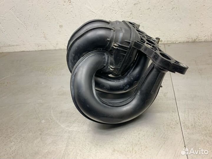 Впускной коллектор Toyota Yaris хэтчбек 2SZ-FE