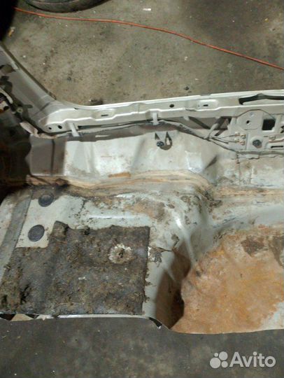 Задняя панель кузова Nissan Cefiro A33 VQ20 2002