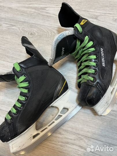 Коньки хоккейные bauer supreme 140