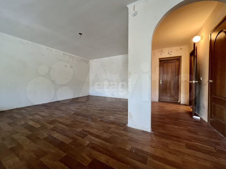 1-к. квартира, 54 м², 1/5 эт.