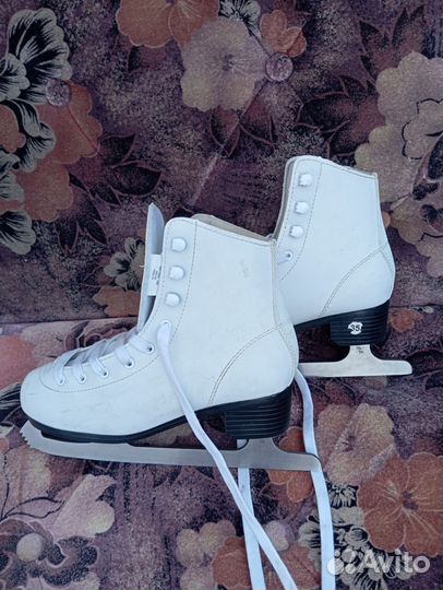 Коньки фигурные