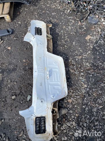 Задняя панель с ваночкой renault logan 2