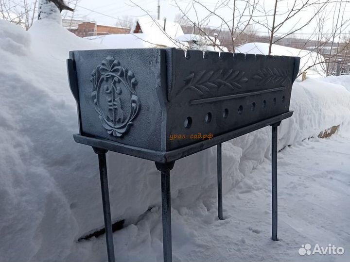 Мангал чугунный