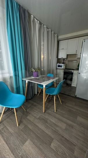 2-к. квартира, 43 м², 1/5 эт.