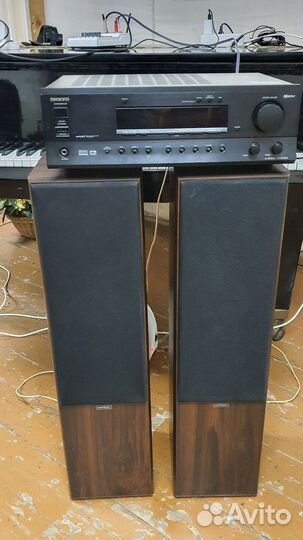 Av ресивер Onkyo