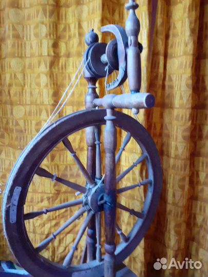 Прялка деревянная старинная механическая