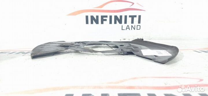 Пыльник тормозного диска передний правый Infiniti