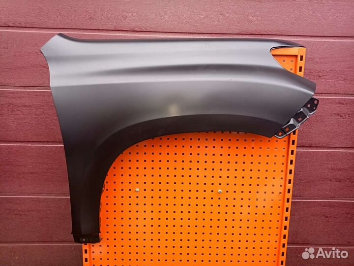 Крыло Toyota land cruiser prado 150