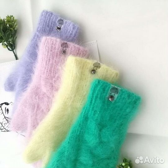 Варежки женские новые