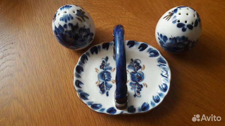 Посуда Гжель