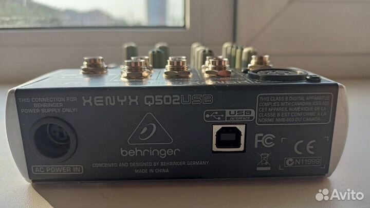 Микшерный Пульт Behringer xenyx q502usb